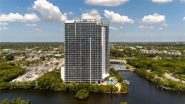 Building Photo - 16385 Biscayne Blvd