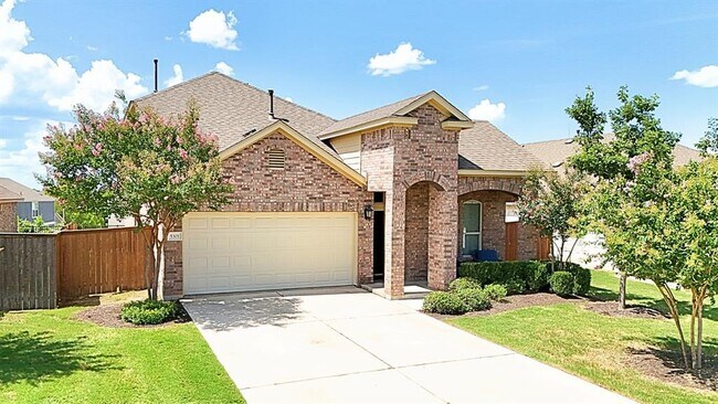 Primary Photo - 5301 Scenic Lake Dr