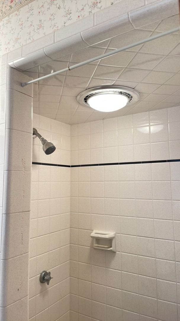 Building Photo - Charming Ranch Style Home! "ASK ABOUT OUR ...