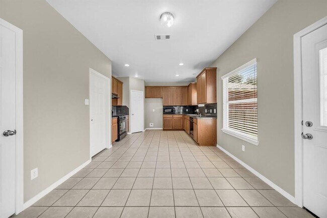 Building Photo - 2209 Jefferson Crossing Dr
