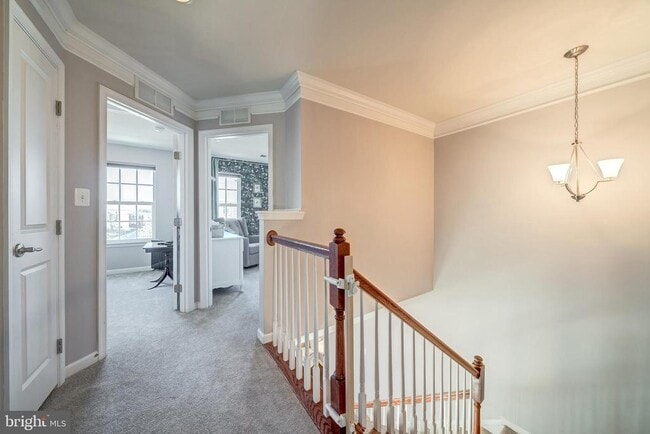 Building Photo - 25850 Clairmont Manor Square