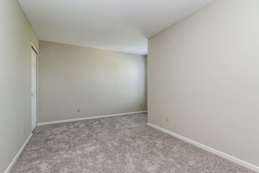 Building Photo - 1796 Feather Reed Ln