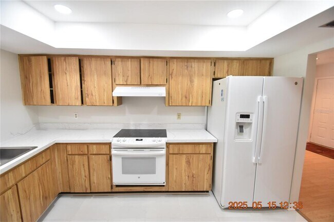 Building Photo - 4008 Briarlake Dr