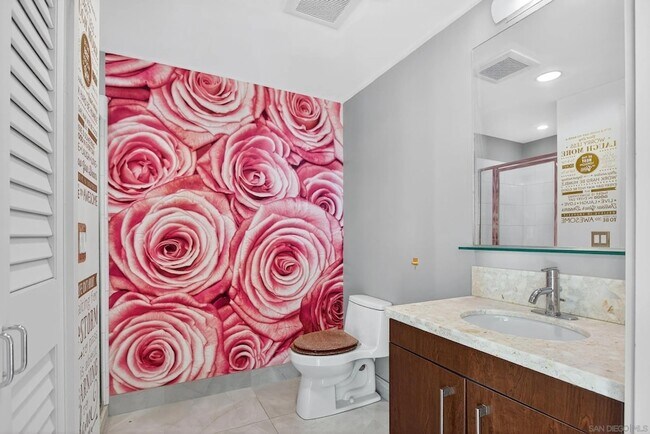 Building Photo - 321 Tenth Ave