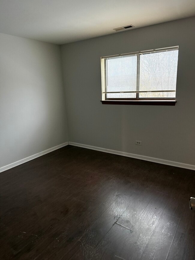 Building Photo - 2264 Abbeywood Dr