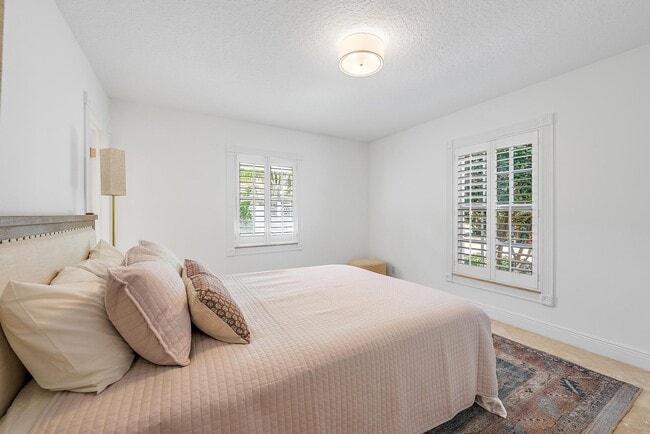 Building Photo - 109 Lighthouse Dr