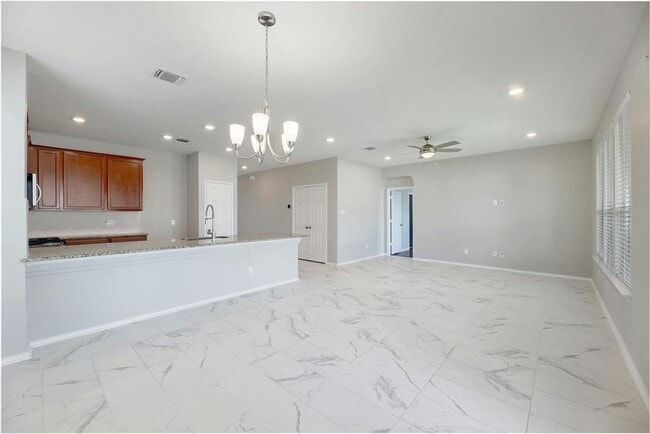 Building Photo - 1213 Backcountry Dr