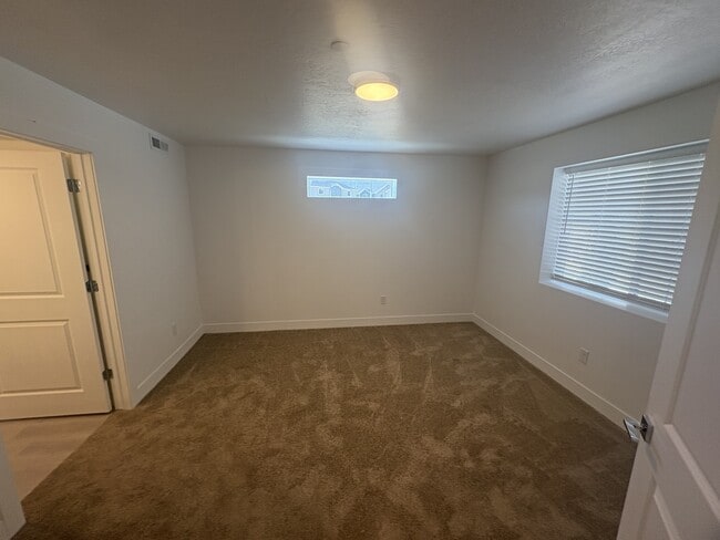 Building Photo - 1103 Sawmill Blvd E