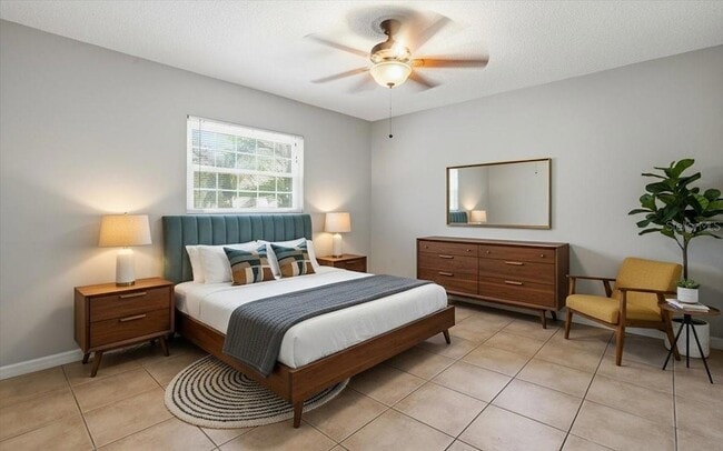 Building Photo - 6808 Friendship Dr