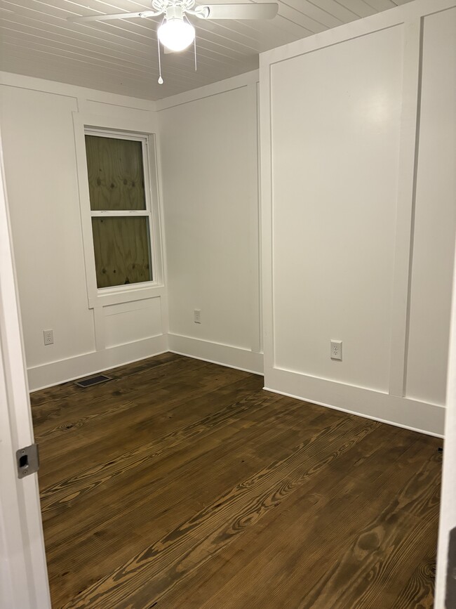 Building Photo - 3318 Florida Ave