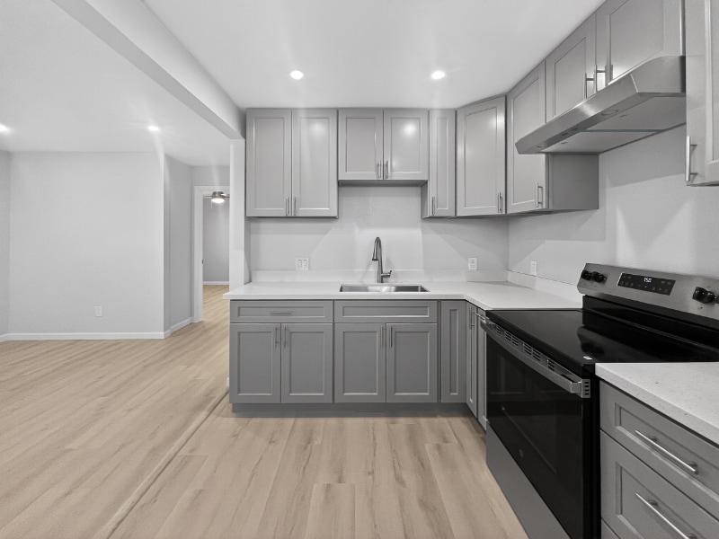 Building Photo - 409 W 18th St