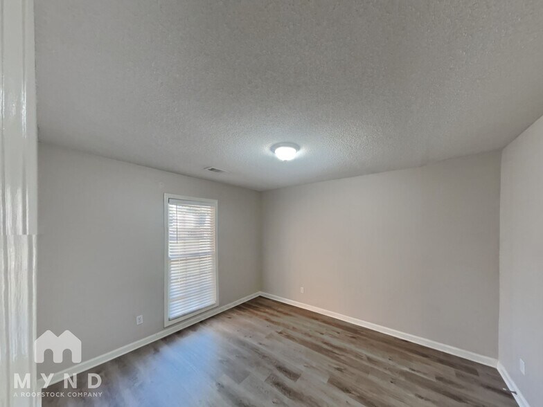 Building Photo - 1351 Sandy Stone Ln