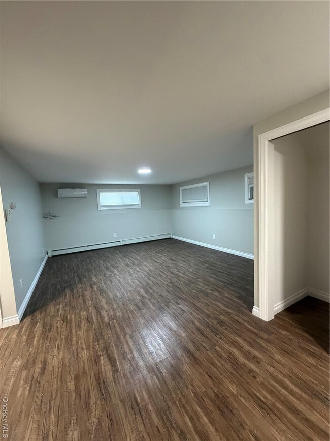 Building Photo - 5 Dewey Rd