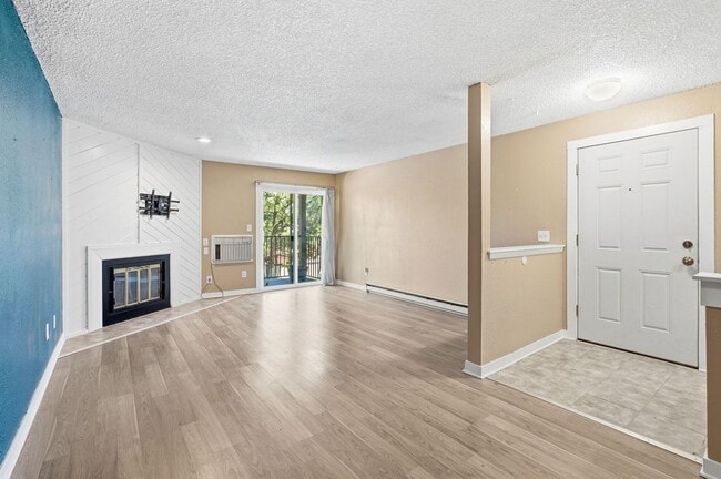 Building Photo - 2280 S Oswego Way