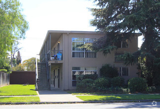 Building Photo - Broadway Street Apartments