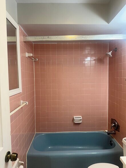 Bathroom1 - 795 2nd St