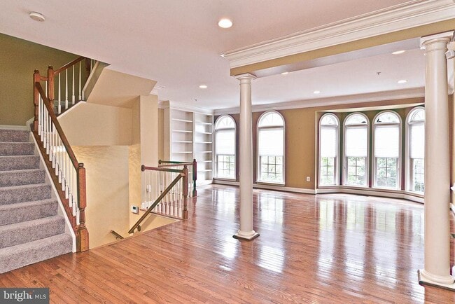 Building Photo - 12035 Treeline Way