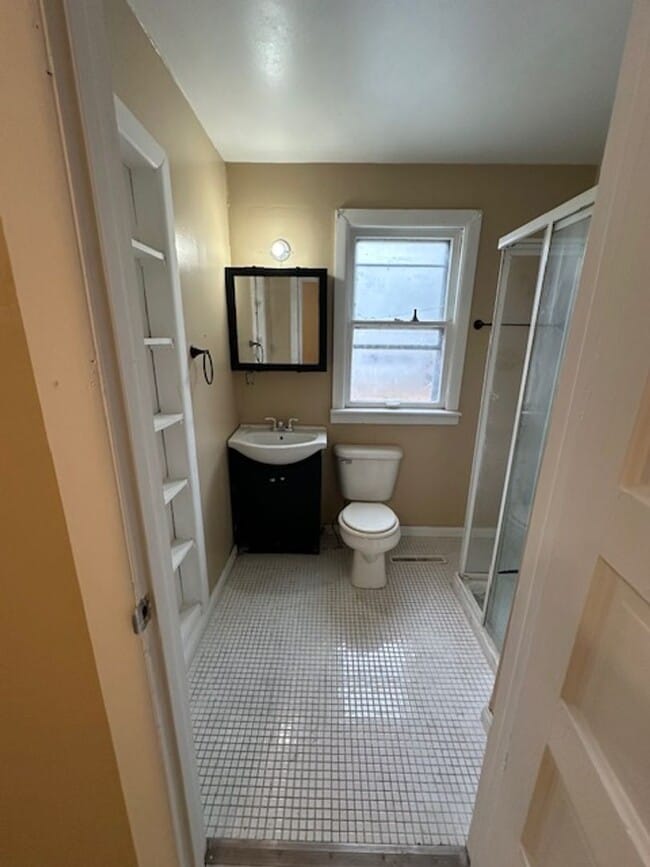 Building Photo - House for Rent in West Peoria 3 BR/ 2 BA 61604