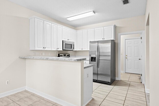 Building Photo - 1472 The Crossings