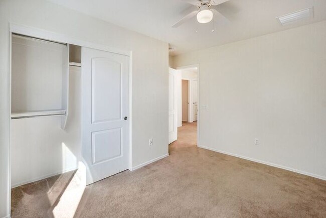 Building Photo - 14370 S Camino Vallado