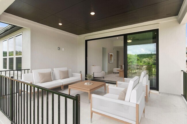 Building Photo - 1045 Villa Rialto View