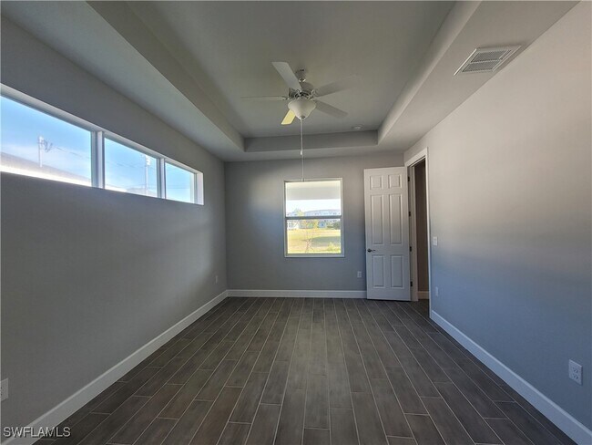 Building Photo - 1807 SW 39th St