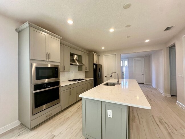 Building Photo - Centrally Located in Growing Area, Gated Community!