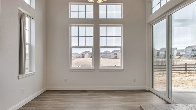 Building Photo - Beautiful Home in Canyons South!