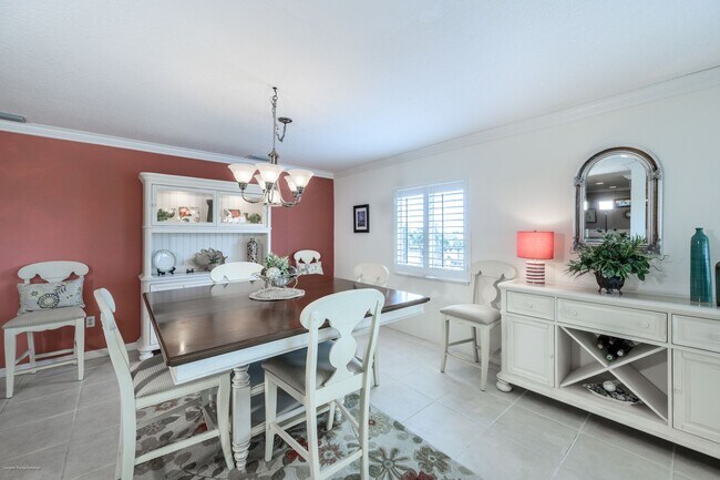 Building Photo - 1477 Park Beach Cir