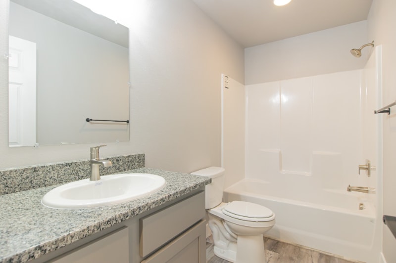 Building Photo - 2300 Deerfield Ln