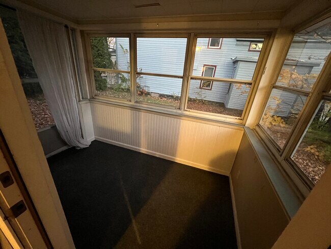 Building Photo - 37 South St