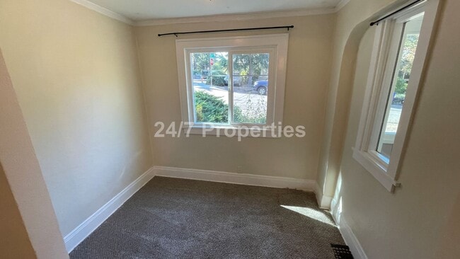 Building Photo - Nostalgic 2 BD | 2 BA House w/ Large Backy...