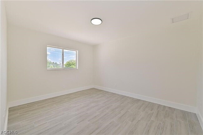 Building Photo - 4735 28th St SW