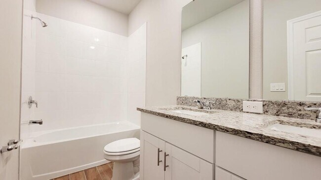 Building Photo - 348 S Zuni Rd