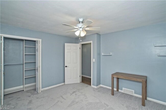 Building Photo - 1071 Cranbrook Dr