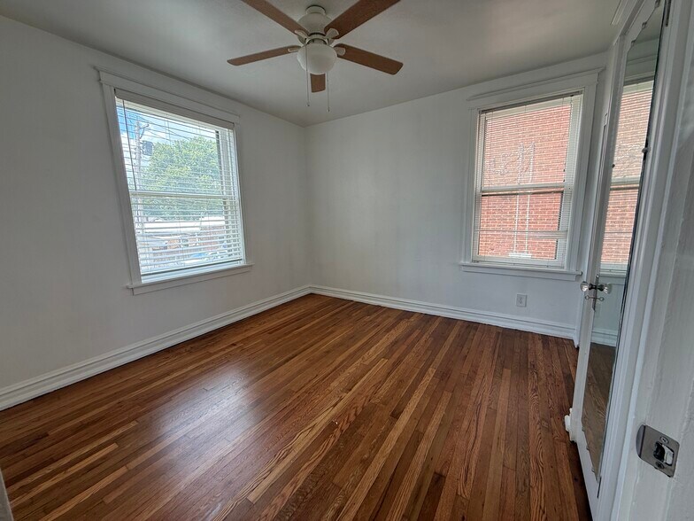 Building Photo - 4606 Wilcox Ave