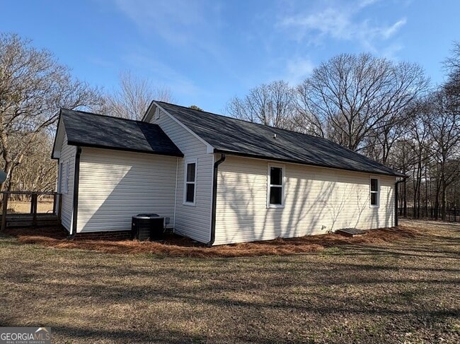 Building Photo - 2323 Bethany Bowersville Rd