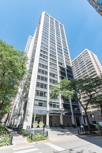 Building Photo - 222 E Pearson St