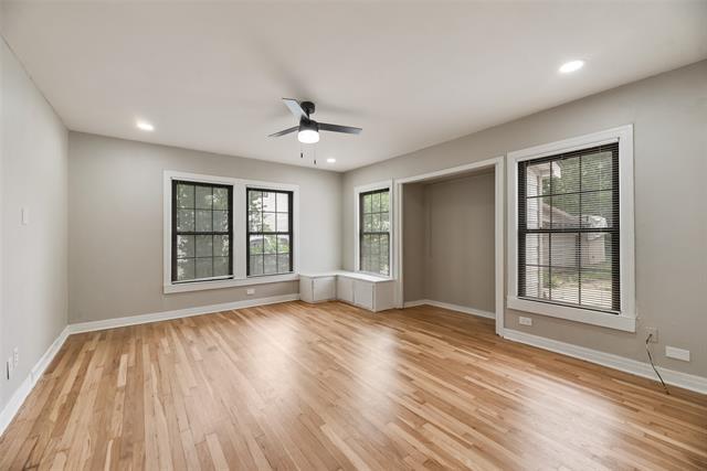 Building Photo - 506 S Mesquite St