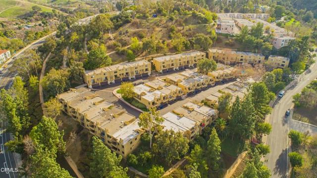 Building Photo - 4808 Vía Colina