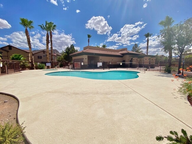 Building Photo - STUNNING 2 STORY HOME 3 BEDROOM 2.5 BATH W/ ONE CAR GARAGE IN A GATED COMMUNITY!