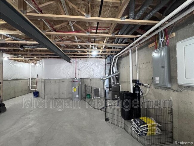 Building Photo - 1434 Superior Dr