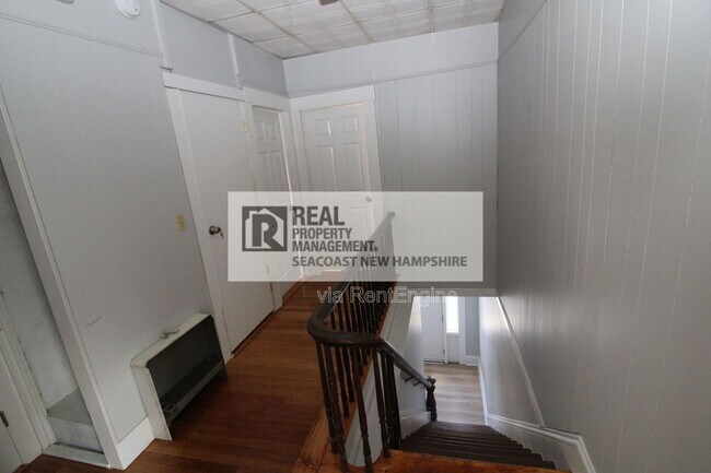 Building Photo - 11 Glen St