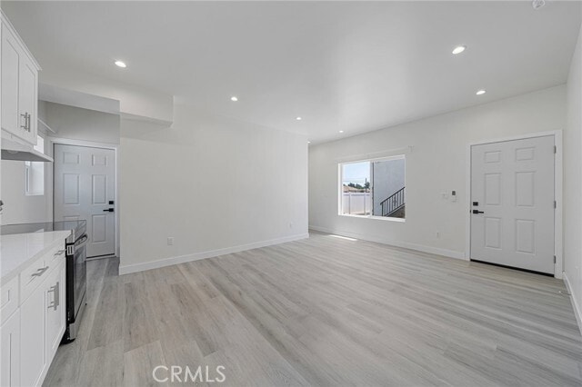 Building Photo - 2423 S Myrtle Ave