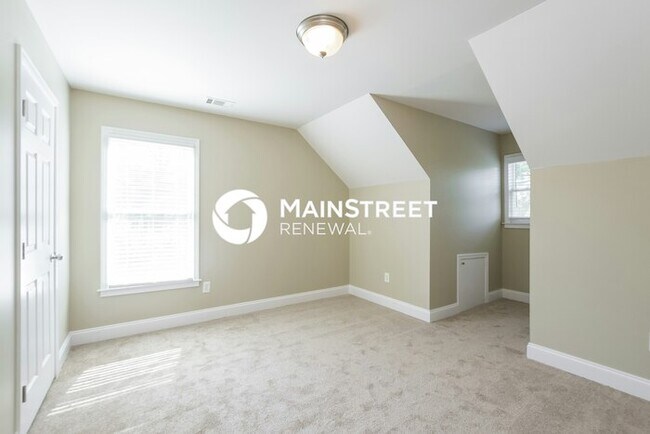 Building Photo - 4 Bedroom Pet-Friendly Home in Austell, GA...