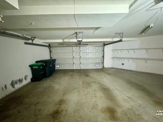 Building Photo - 3 Bedroom spacious home in beautiful Aliso Viejo