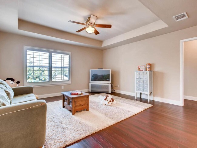 Building Photo - 10217 Medinah Greens Dr