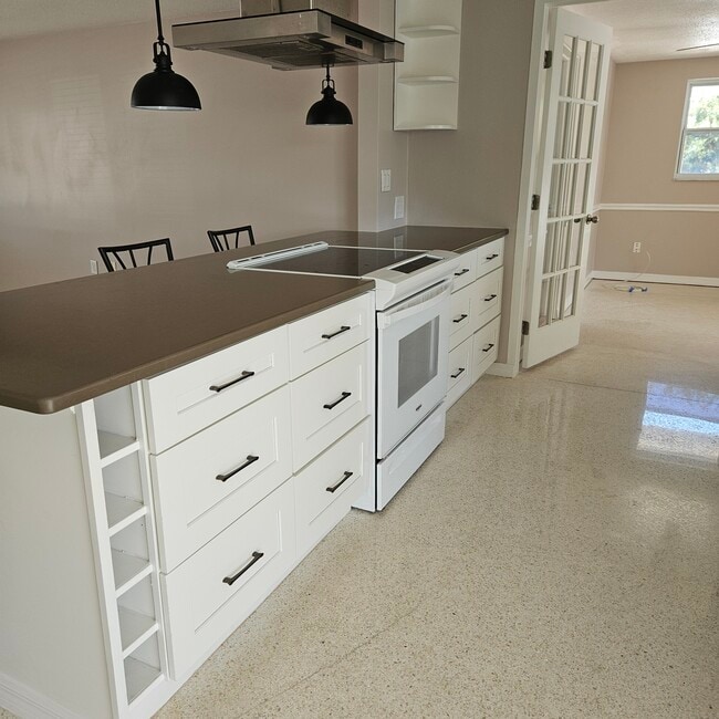 Building Photo - 6815 Anchor Way