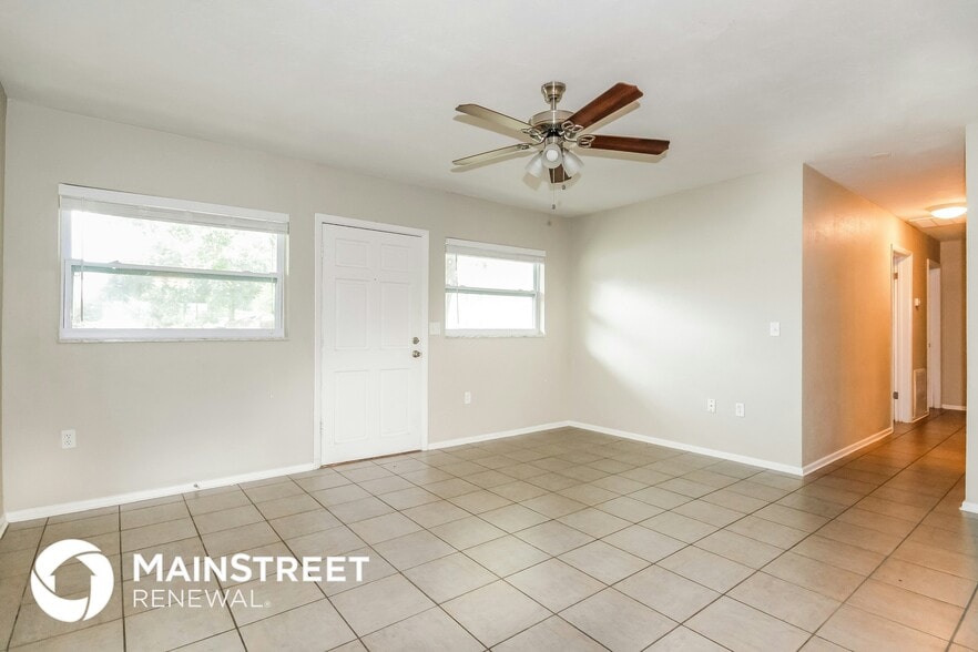 Building Photo - 609 Marianna Rd