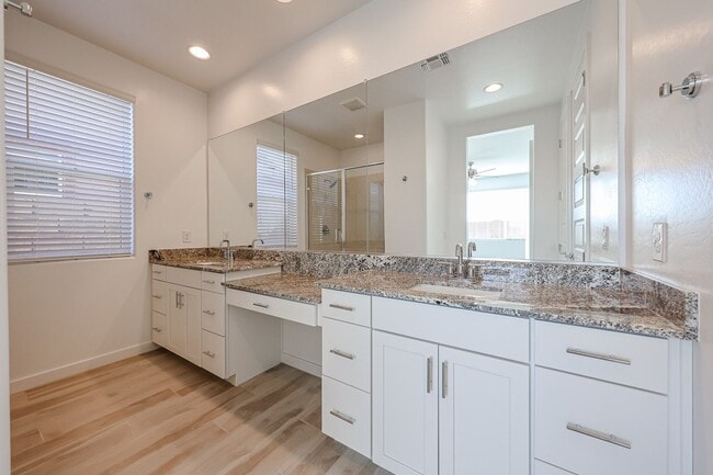 Building Photo - Recently Build 4-Bedroom Home in Goodyear with Upgrades & Resort-Style Amenities